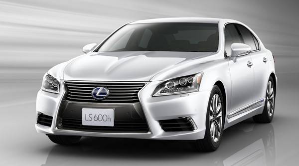 LS600h “version L” 