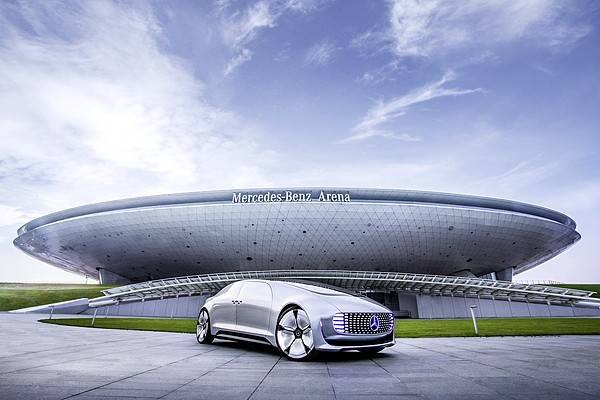 Mercedes-Benz F 015 Luxury in Motion in Shanghai, Mai 2015 Mercedes-Benz F 015 Luxury in Motion at Shanghai, May 2015