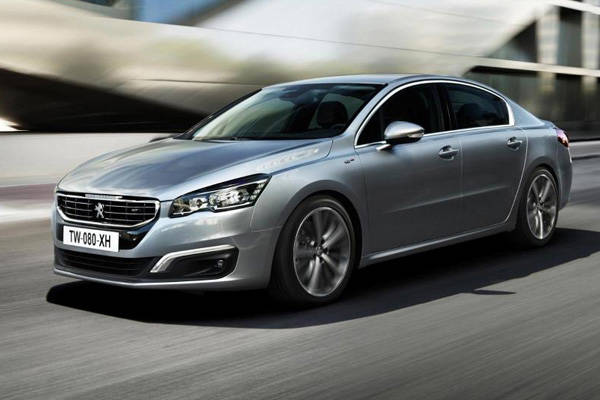 2.0LブルーHDiディーゼルエンジンを搭載するフラッグシップ「508GT」