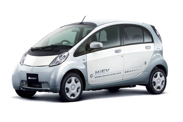 EV50周年　記念ラッピング　i-MiEV