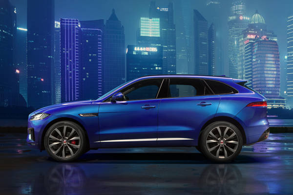 日本初公開のジャガーのSUV「F-PACE」