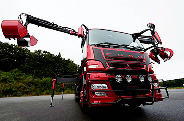 三菱ふそうトラック・バス　東京モーターショー　スーパーグレートV スパイダー