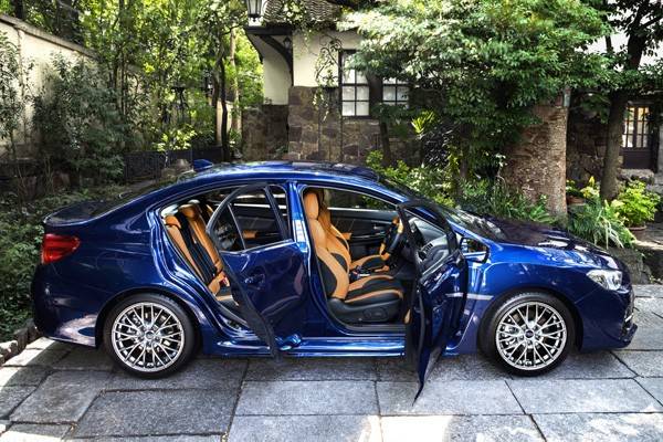 上質な室内空間を演出するWRX S4 スポルヴィータ。