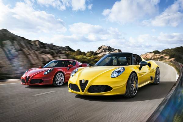 新発売の4Cスパイダーと4C。