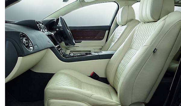 JAGUAR_XJ_2016_03