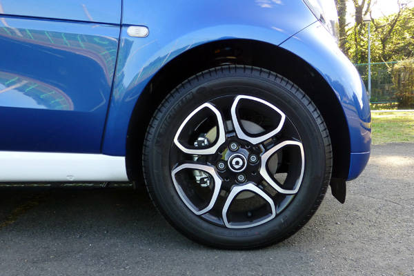 スマート fortwo 試乗
