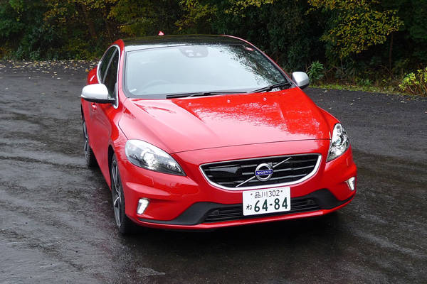 200台限定のV40 D4 R-DESIGN ＋440Nmを発生するポールスターパッケージ