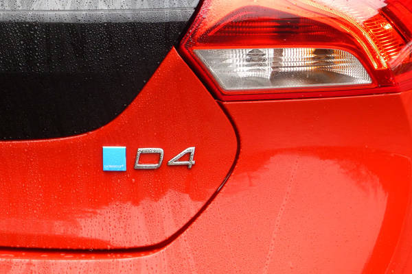 　V40 D4 R-DESIGN  試乗