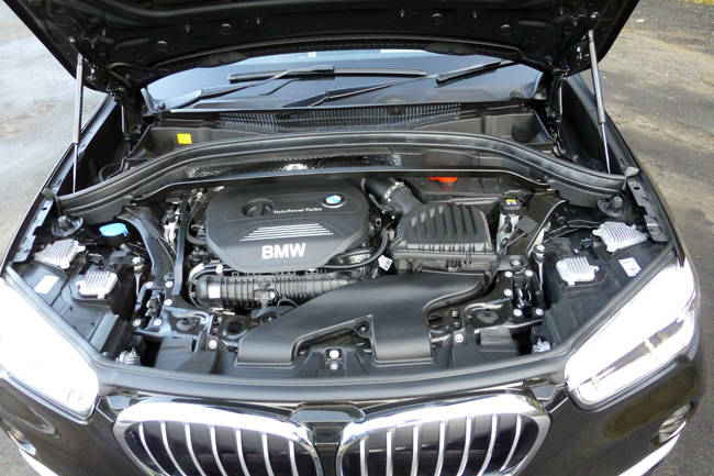 BMW 新型X1 xDrive20i xLine試乗