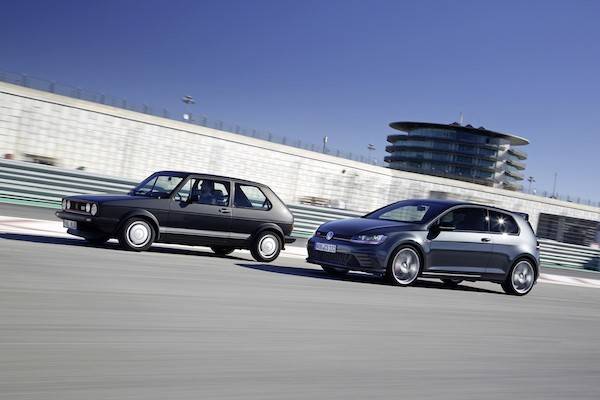 Zwischen dem Golf GTI Clubsport und dem Golf GTI Pirelli liegen fast 33 Jahre Fahrzeugentwicklung