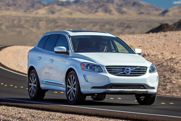 XC60。写真は他グレード