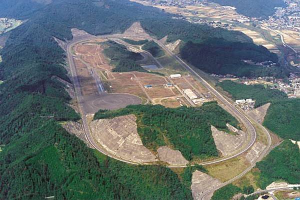 会場となるスバル研究実験センター。一般公開するのは異例