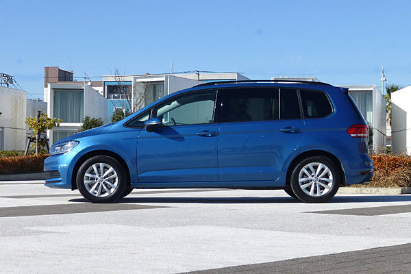 VW　トゥーラン
