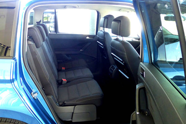 VW　トゥーラン　試乗