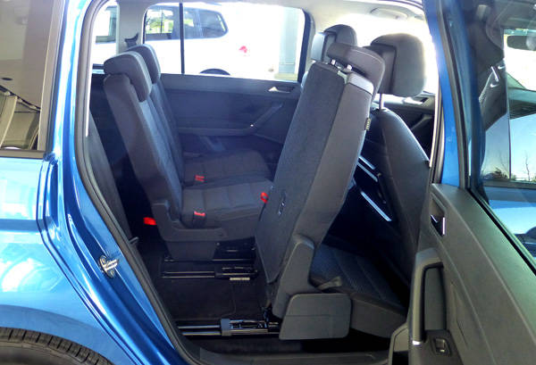 VW　トゥーラン　試乗
