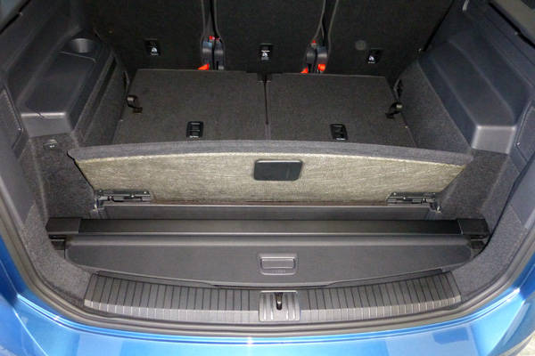 VW　トゥーラン　試乗
