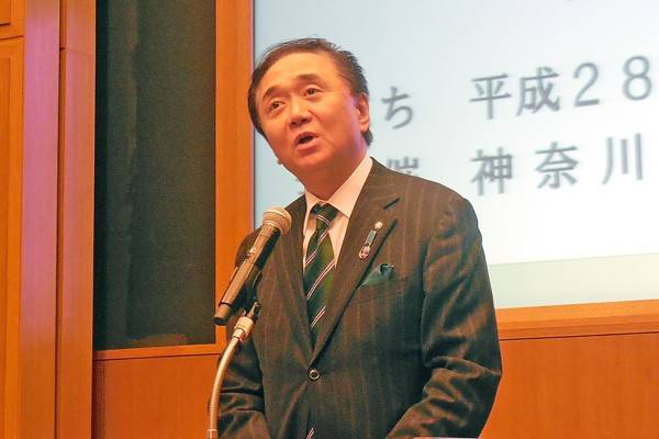 神奈川県知事の黒岩祐治氏が中心となって国に働きかけている