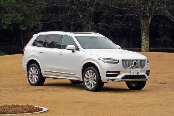 10年以上も生産された初代からフルモデルチェンジ。日本導入は2016年1月から