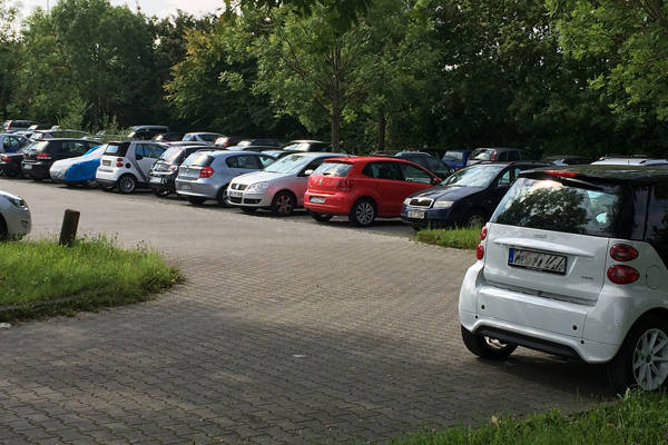 マップに従い容易に駐車スペースを見つけることができる