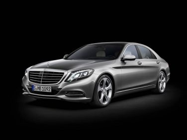 メルセデス・ベンツ　新型Sクラス　W222 フロントサイド