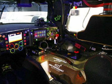ポルシェ　919ハイブリッド　ステアリング