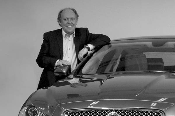 xj_11my_executives_050309_01