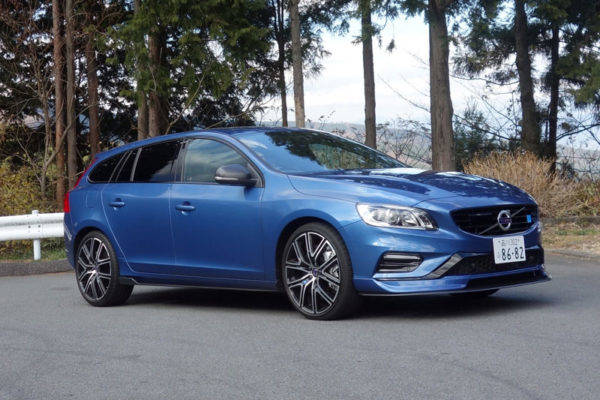 ボルボ 2018年型　V60 ポールスター最終モデル　試乗　フロントイメージ