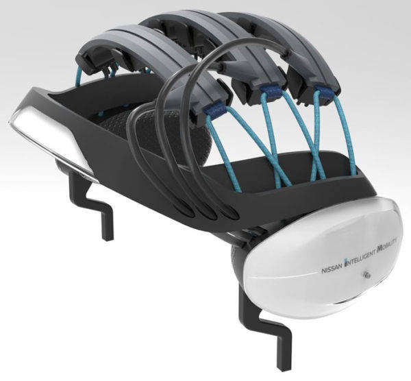 日産 Brain to Vehicle(B2V)技術のヘッドセット