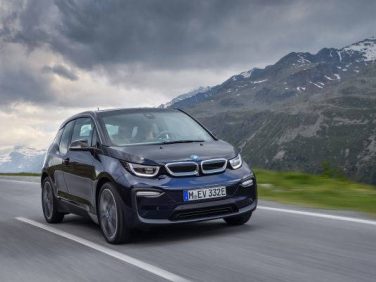 BMW 新型「BMW i3」を発売