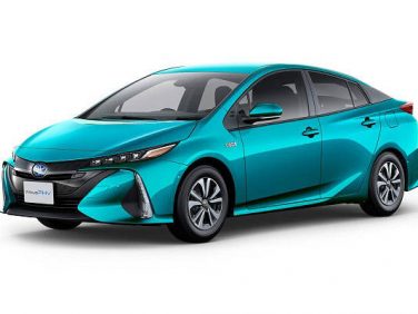 トヨタ、プリウスPHVにサポカーS＜ワイド＞の特別仕様車を設定