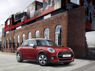 MINIの特別仕様車はレザレットシートを採用し3つのスタイルで登場