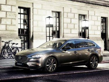 マツダ、ジュネーブモーターショーで商品改良した「Mazda6」ワゴンを世界初公開