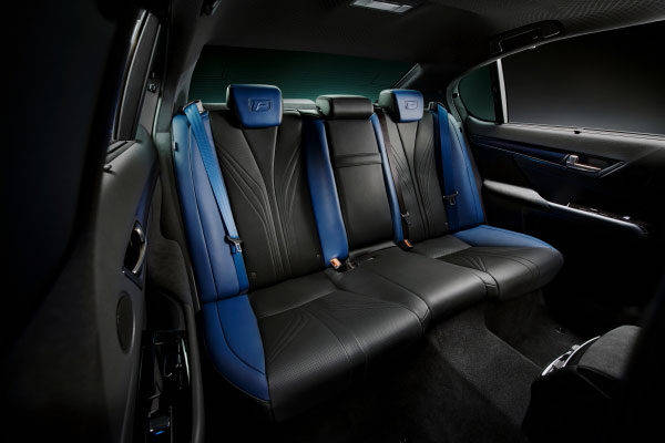 レクサス GS F F 10th Anniversary リヤシート