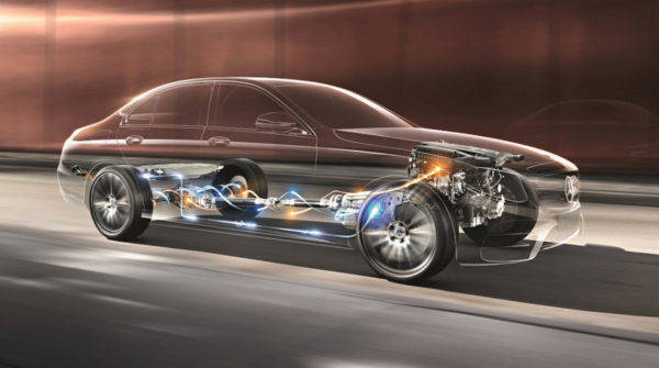 メルセデス・ベンツ　E350e　試乗　E350eAVANGARED SPORTS パワーユニット透視図