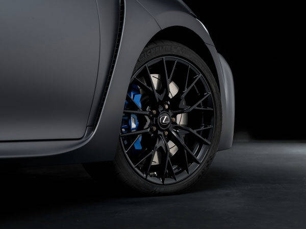 レクサス RC F F 10th Anniversary タイヤホイールブレーキ
