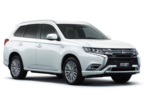 三菱　アウトランダーPHEV2019モデル