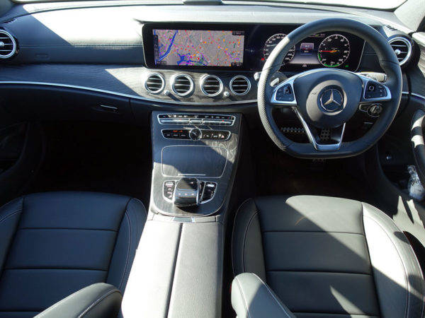メルセデス・ベンツ　E350e　試乗　E350eAVANGARED SPORTS コックピット