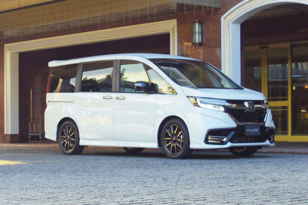 ホンダ　ステップワゴン・モデューロXコンセプト　フロントスタイル