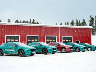 ジャガー初の電動SUV「I-PACE」の走行テストを実施