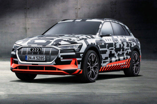 ジュネーブモーターショー　アウディ　e-tron　フロントイメージ