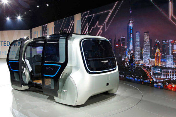フォルクスワーゲン　シェアリングサービス用自動運転車　セドリック