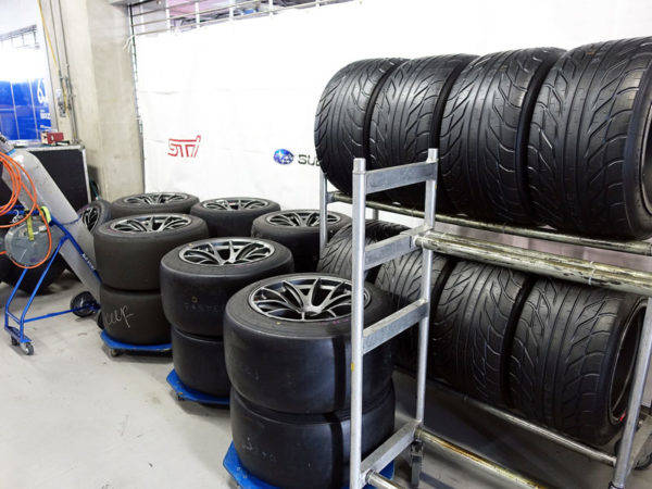 スバル　スーパーGT　GT300　BRZ　富士スピードウェイ　公式テスト　タイヤ