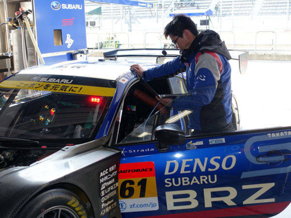 スバル　スーパーGT　GT300　BRZ　富士スピードウェイ　公式テスト　ロガー　データチェック