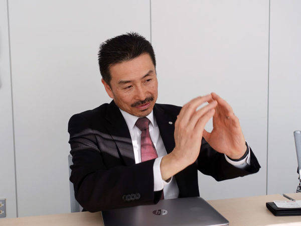 日産　リーフ　開発責任者　磯部博樹