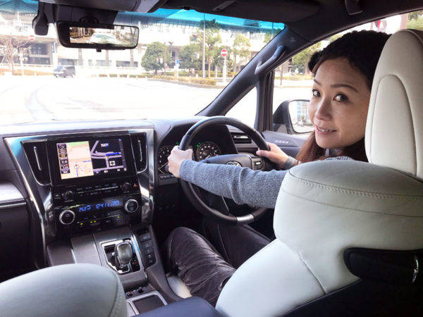 DJ藤本えみりの有頂天レポート☆ワクワクさせて？ vol.41　アルファード　運転風景