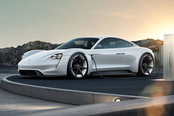 アウディ ポルシェ 共用電動プラットホーム PPEを開発 ミッションE