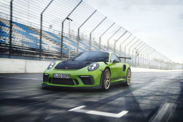 ジュネーブモーターショー　ポルシェ　911GT3RS　フロントイメージ