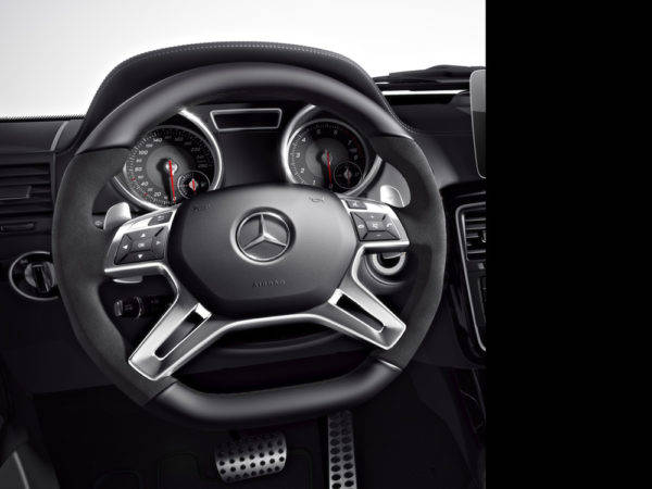 メルセデス・ベンツ　G550designo Magno Edition　ステアリング