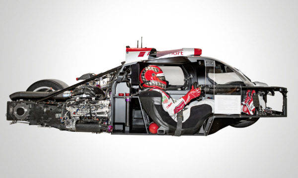 アウディR18e-tron　2013年モデルのドライビングポジション
