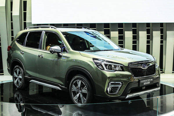 スバル　北京モーターショー2018　インテリジェントボクサー搭載　新型中国仕様フォレスター発表　フロントスタイル